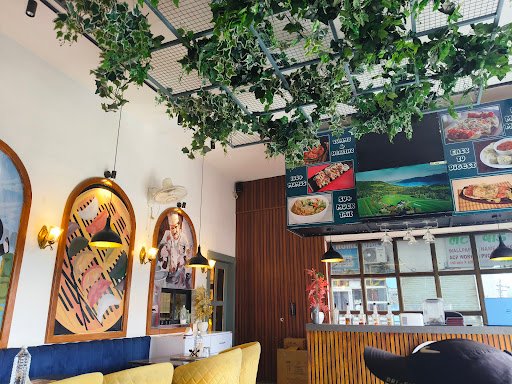 Nainital momos Jaunpur