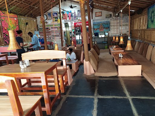 MANGO TREE RESTAURANT