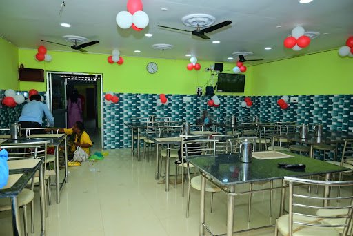 THE SPARK KITCHEN THE SPARK KITCHEN