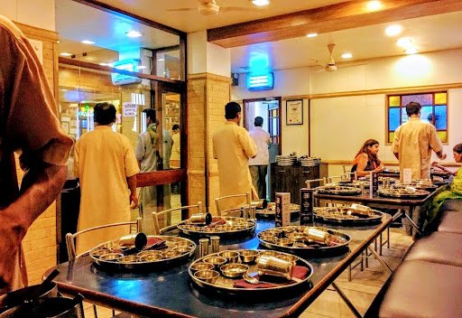 Shree Thaker Bhojanalay (Since 1945)