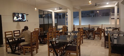 PAVAN BAR AND RESTURANT LODGING