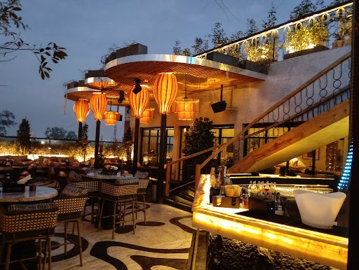 Molecule Mathura - Best Rooftop Restaurant in Mathura Molecule Mathura - Best Rooftop Restaurant in Mathura