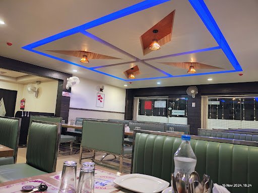 Paramount Restaurant