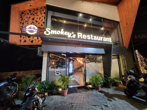 Smokey's Restaurant Palakkad