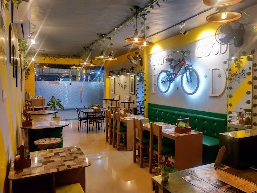 The Wheely Chef Bistro The Wheely Chef Bistro