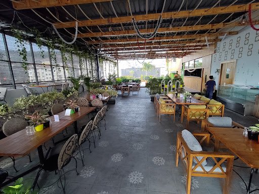 High Garden | Best Restaurant, Café & Bar Grill with Open-Air Dining in Pune High Garden | Best Restaurant, Café & Bar Grill with Open-Air Dining in Pune