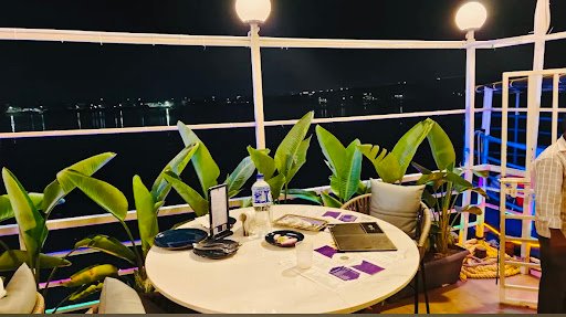 Ahwana Kitchen | Best Floating Restaurant in Rajamahendravaram Ahwana Kitchen | Best Floating Restaurant in Rajamahendravaram