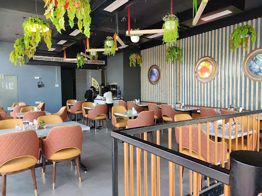 CASTLE GREY MULTI-CUISINE EATERY