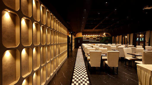 Submarine restaurant- The windsor castle