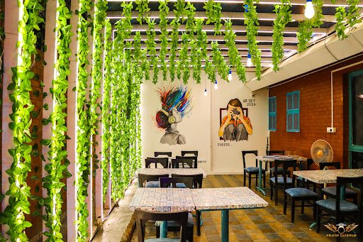 The Golden Fork The Golden Fork