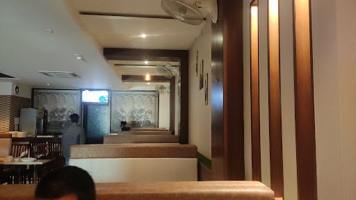 Chanderlok Hotel And Restaurant