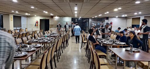 Sasumaa Gujarati Thali