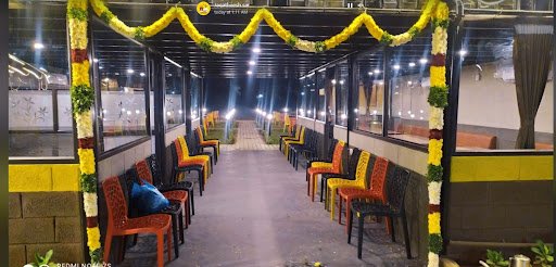 11 to 11 Family Restaurant