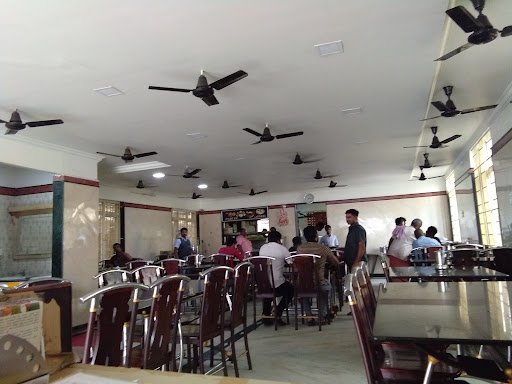 Moorthi Mess
