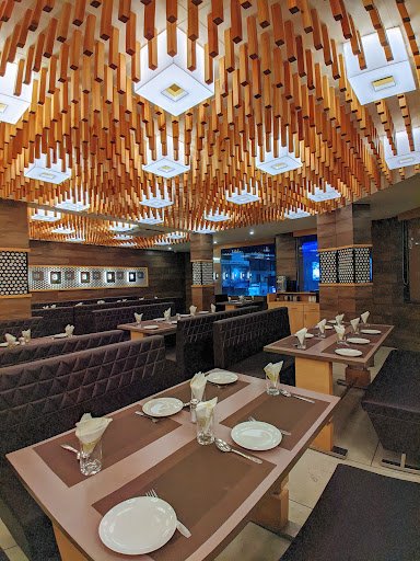 AMIRAS RESTAURANT & BANQUET