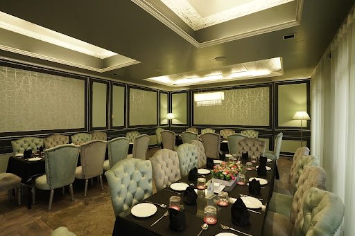 Aurum- The Elite Restaurant