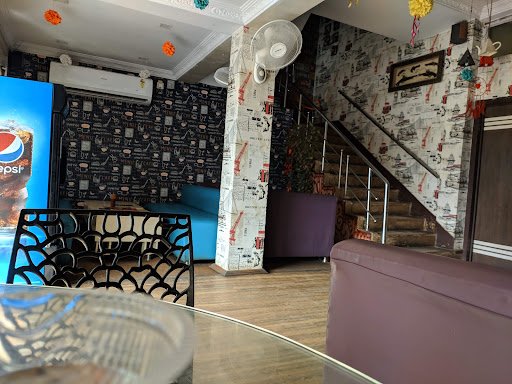 CAD M CAD B YOUNGER'S HUNGER - PURE VEG RESTAURANT