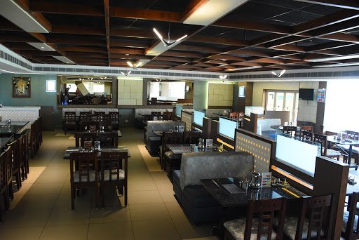 Shri Sangeethas (Chennai Bypass, Trichy) Veg. Restaurant | Sweets | Savouries