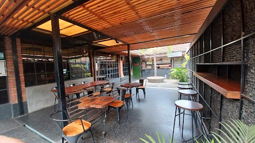 The Outhouse Bistro (Hotel Aida) The Outhouse Bistro (Hotel Aida)