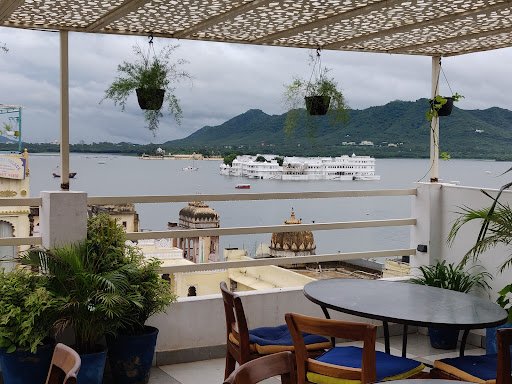 Savage Garden Restaurant