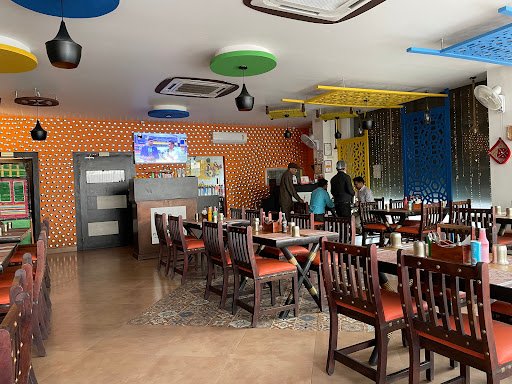 Pind Balluchi - Family Restaurant in Kanpur, Best Family Restaurant in kanpur
