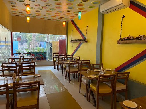 Khana Khazana Restaurant & Cafe