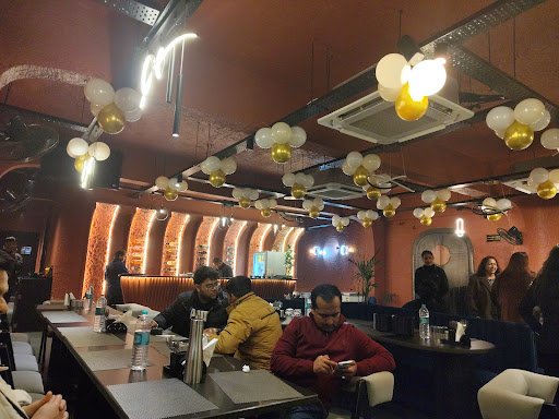 THE PINNACLE / Best Restaurant (Pure Vegetarian)