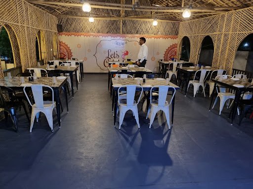 The Bethak Restaurant & Parcel Point The Bethak Restaurant & Parcel Point