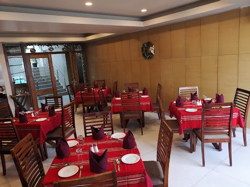 Zamzo Grill & Kitchen Restaurant (Hotel Floria)