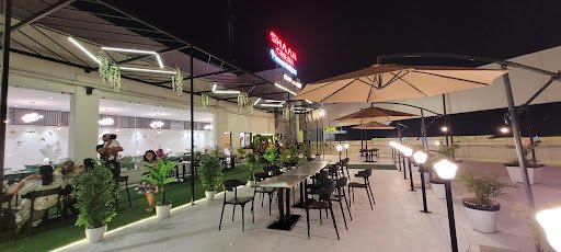 ROOF GARDEN RESTAURANT