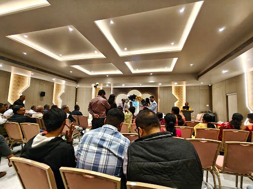 BELLA VIE Rooftop Restro