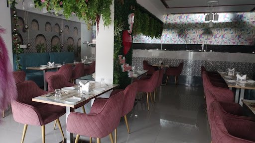  -Best Restaurant in Vapi |North Indian Restaurant |Family Restaurant in Vapi