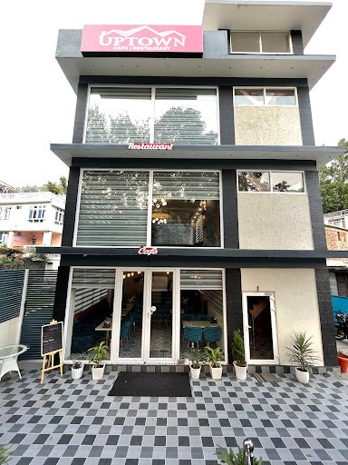 Uptown Cafe and Restaurant