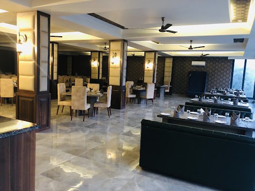 MotiMahal Delux Mandi