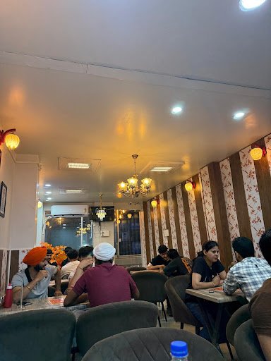 Foodiez Cafe & Restaurant