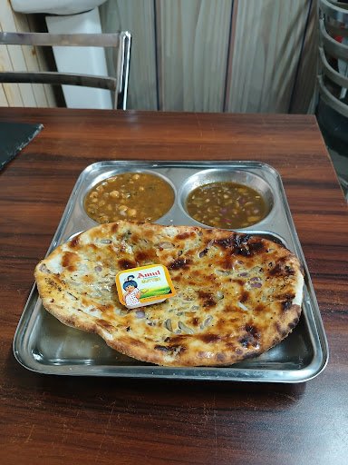 The Amritsari Flavour Feast | Best amritsari kulcha,naan,kulcha in hoshiarpur