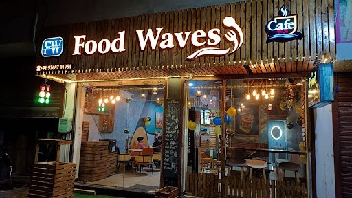 FOOD WAVES CAFE
