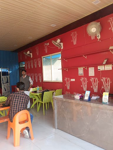 KANHA CAFE & RESTAURANT