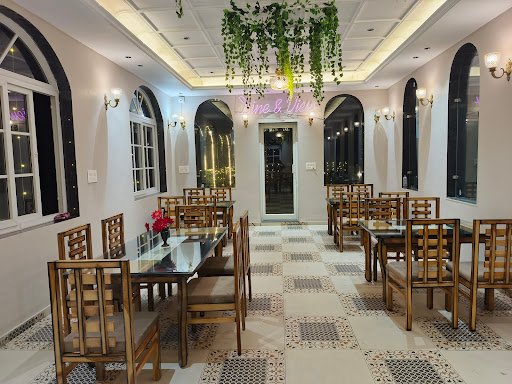 Dine & View rooftop restaurant