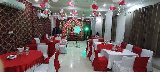 Greenway Restaurant & Hotel