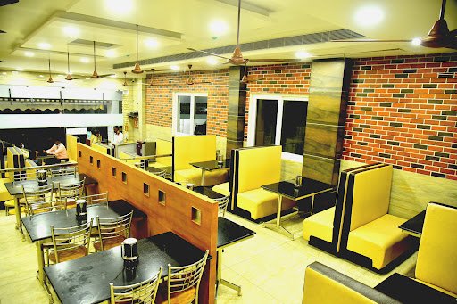 Karai Amutham Vegetarian Restaurant