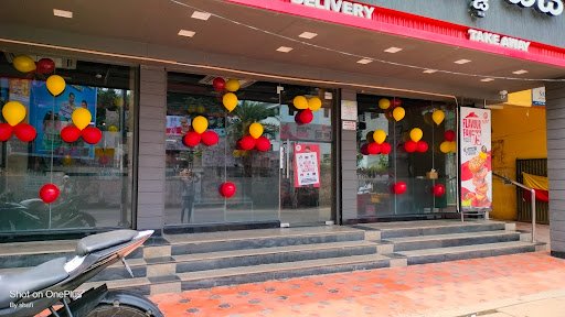 Pizza Hut | Medical College Road, Davangere