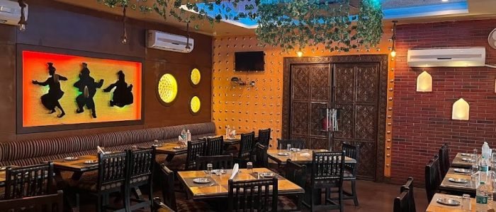 pind balluchi agra best veg non veg restaurant in agra
