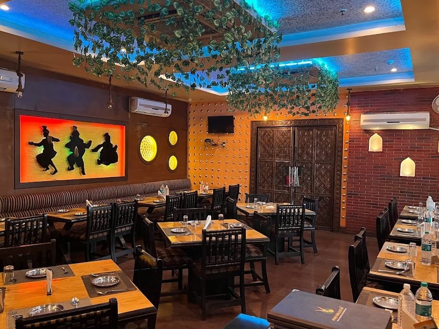 pind balluchi agra best veg non veg restaurant in agra